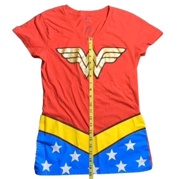 WONDER Woman Short Sleeve T Shirt Girl's Size L - Picture 4 of 6